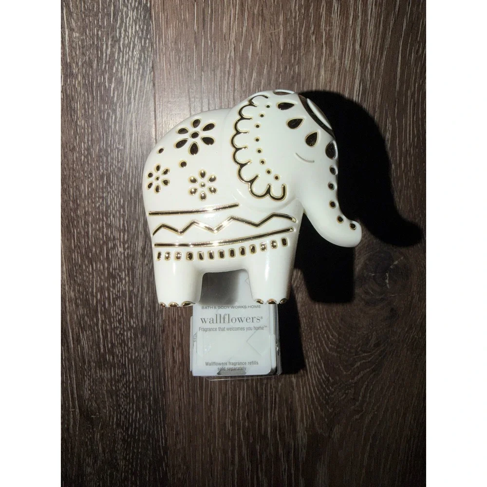 Bath and Body Works Wallflowers Plug White Gold Elephant Home Decor Plug-in
